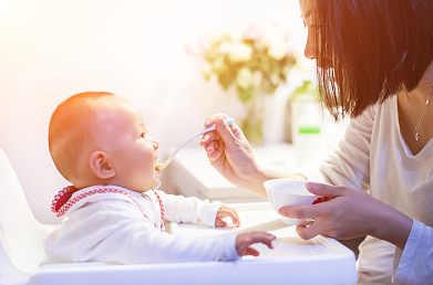 薛姓男孩取名，姓薛的男寶寶名字大全