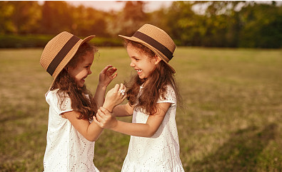 杜甫詩中很奶很甜的女孩好名字,甜到齁,萌化人心!