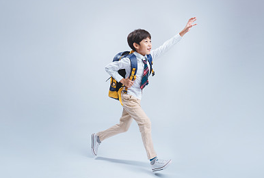 越念越好聽的龍年男孩名字分享，配任何姓氏都可！