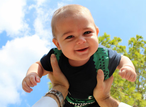 蛇年的男孩取什么名字好?2025屬蛇男孩較佳取名來了