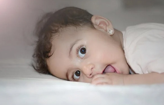 姓沈男孩名字好聽時尚，盡顯內涵