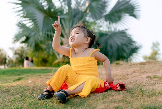宋姓女孩取名約100分的名字，平安喜樂！