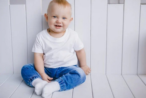 屬蛇起名,沉穩大氣的蛇年男寶寶名字