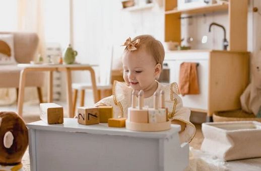 姓莫男孩子名字怎么取好聽?取個莫姓新穎獨特有詩意的